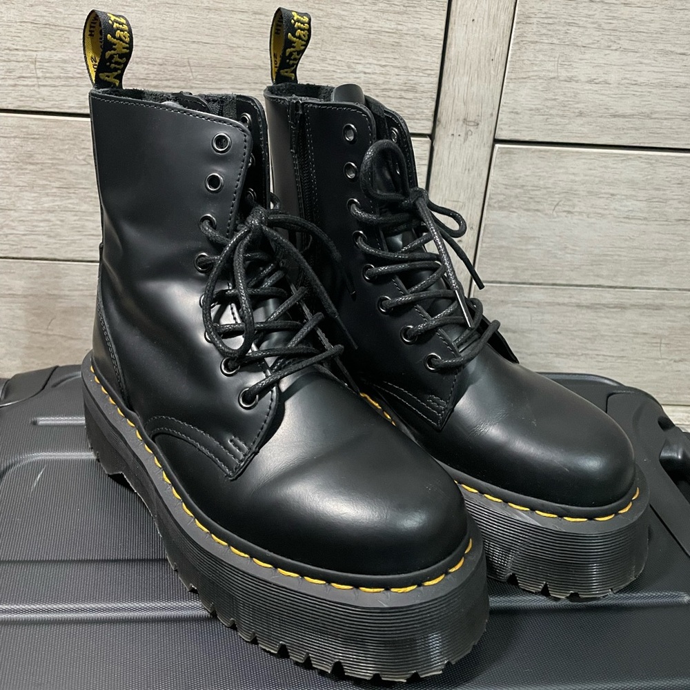 ✨✨Doc Martens Jadon✨✨